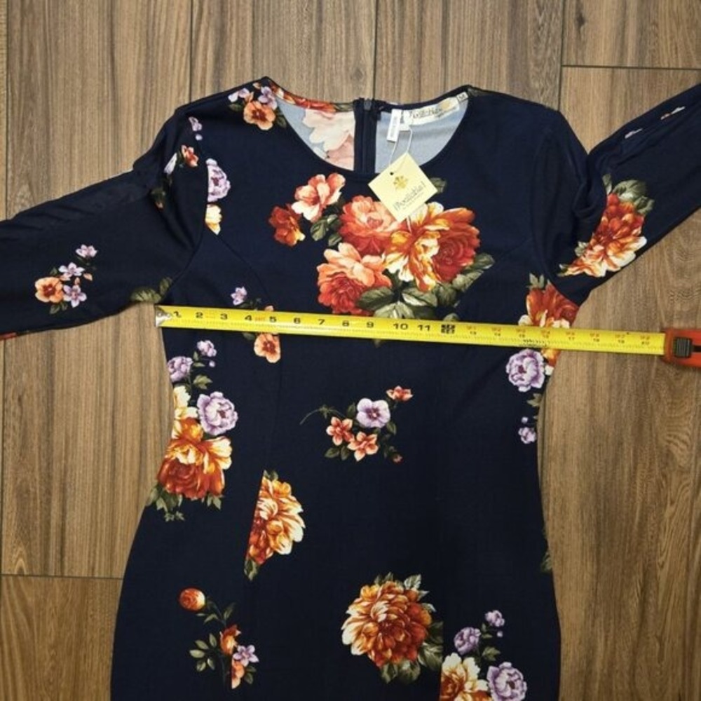 Available by Angela Fashion NWT LS BodyCon Dress Floral Navy Blue‎ Med - Picture 10 of 12